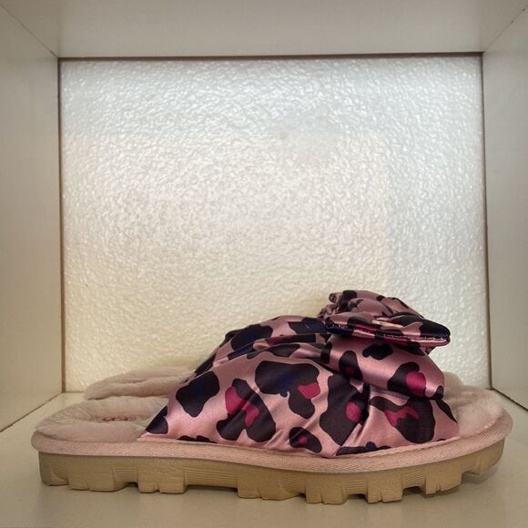 UGG Pink Satin Leopard Bow Slippers Womens Cozy Y2K Soft Girl Loungewear Girly - Picture 4 of 10